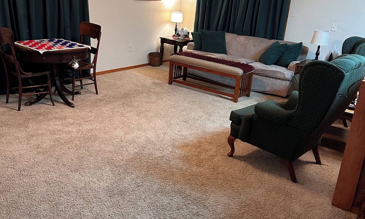 Nowata Apartment | 1 Bedroom apartment Charming home in Nowata with WiFi Private pull in garage