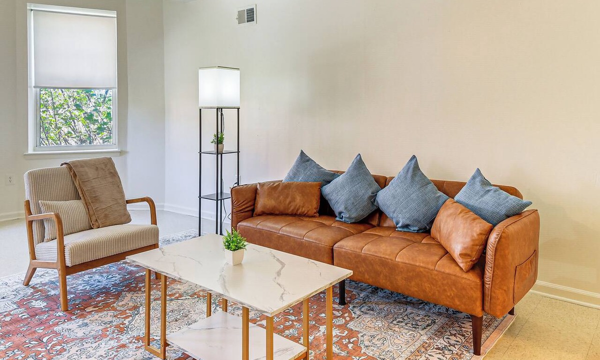 Downtown Baltimore Apartment | 1 Mi to Druid Hill Park: Quaint Baltimore Apt