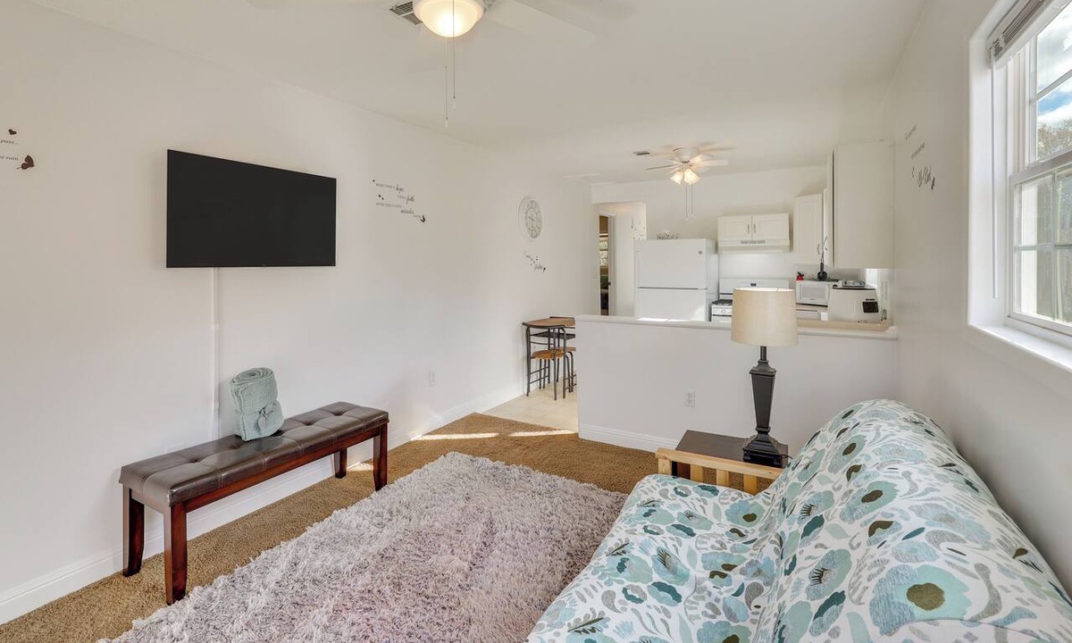 Prattville Apartment | 14 Mi to Montgomery: Quaint Couple's Apartment