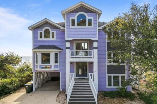 Monteray Shores House | 1528 - Sound and Color