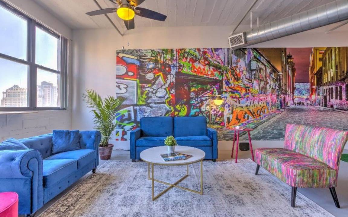 Downtown West Condo | 167 m² Condo ∙ 2 bedrooms ∙ 6 guests