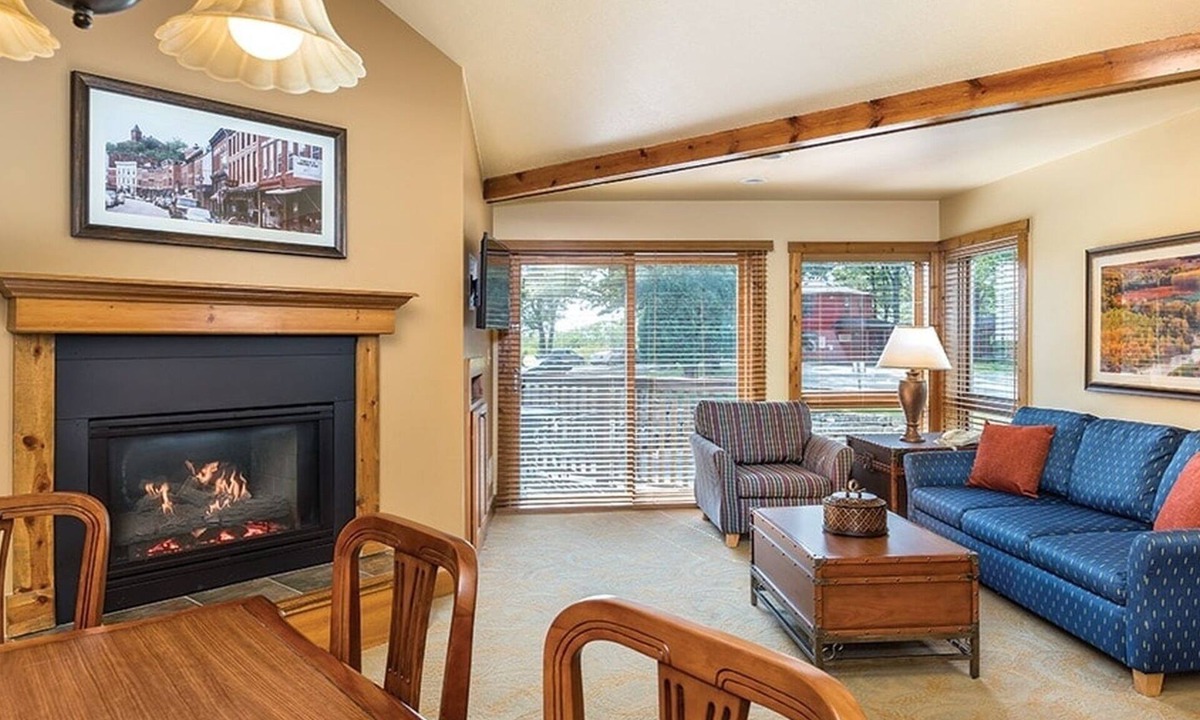 Hanover Condo | 1br Golfing in Beautiful Galena