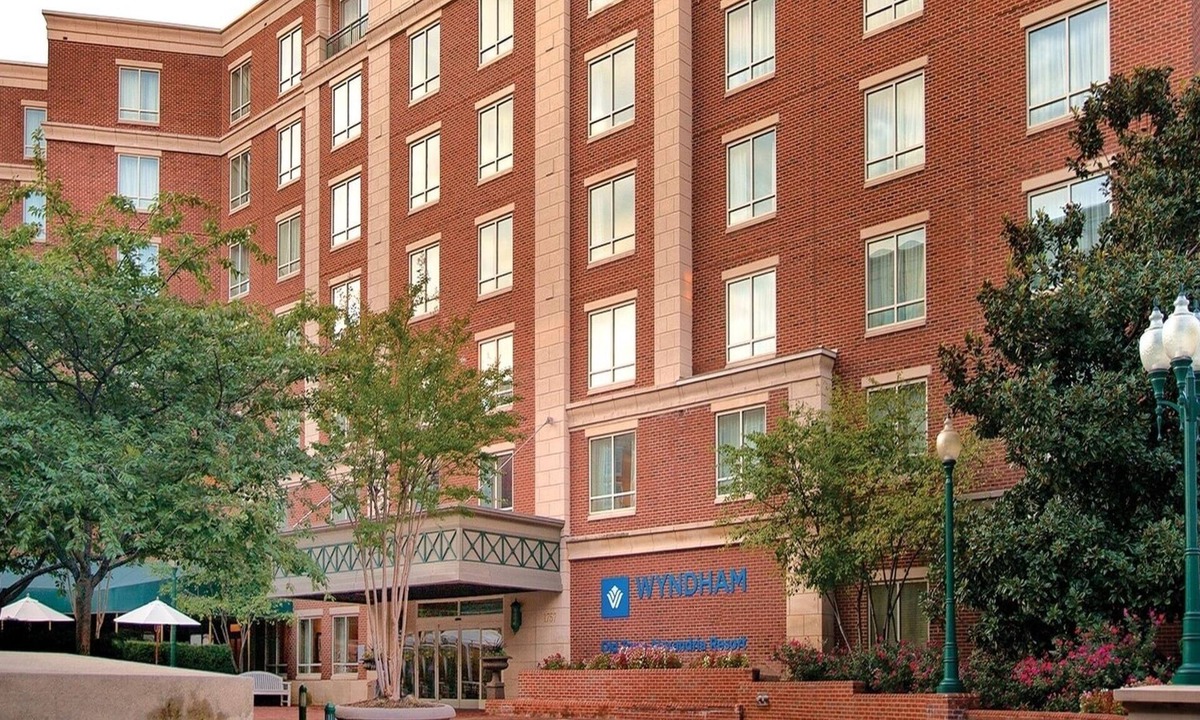Old Town West Condo | 1br Unit Close to U.S. Capitol-Historical Vacation