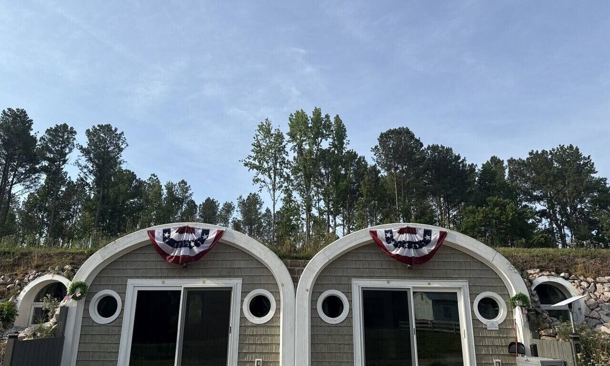 Littleton RV Rental | 2 Bedroom Earth Home Getaway - unit B