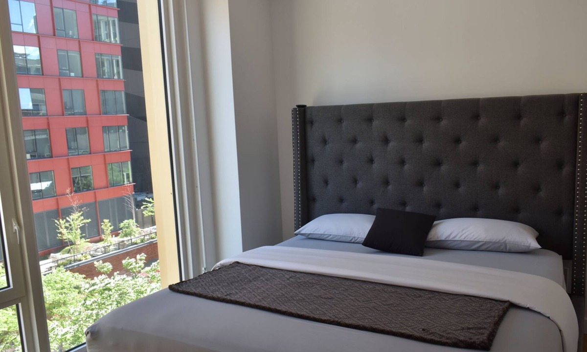 Boerum Hill Apartment | 2-bedroom hotel suites in soothing Brooklyn with AC