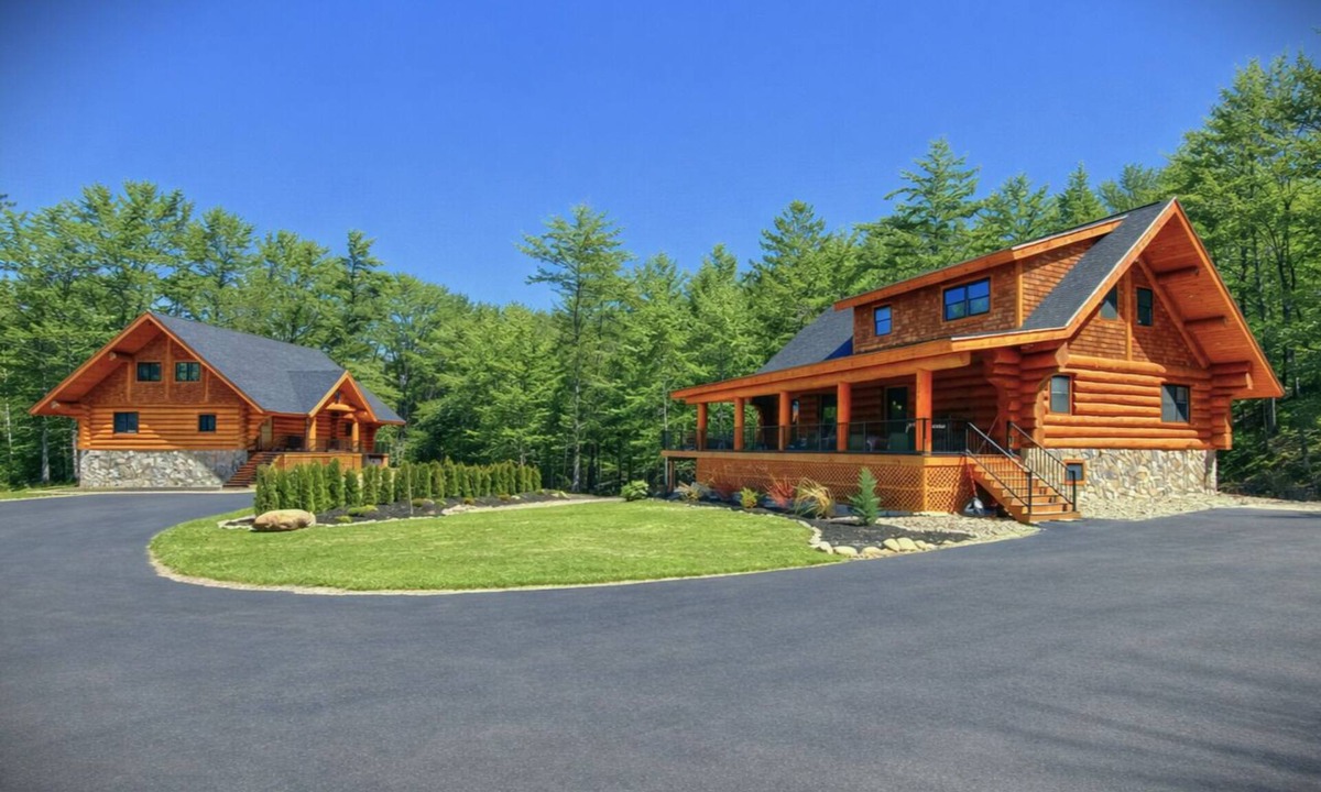 Bartlett Cabin | 2 Cabins on Saco River ideal for Families w/game rms. volleyball & putting green
