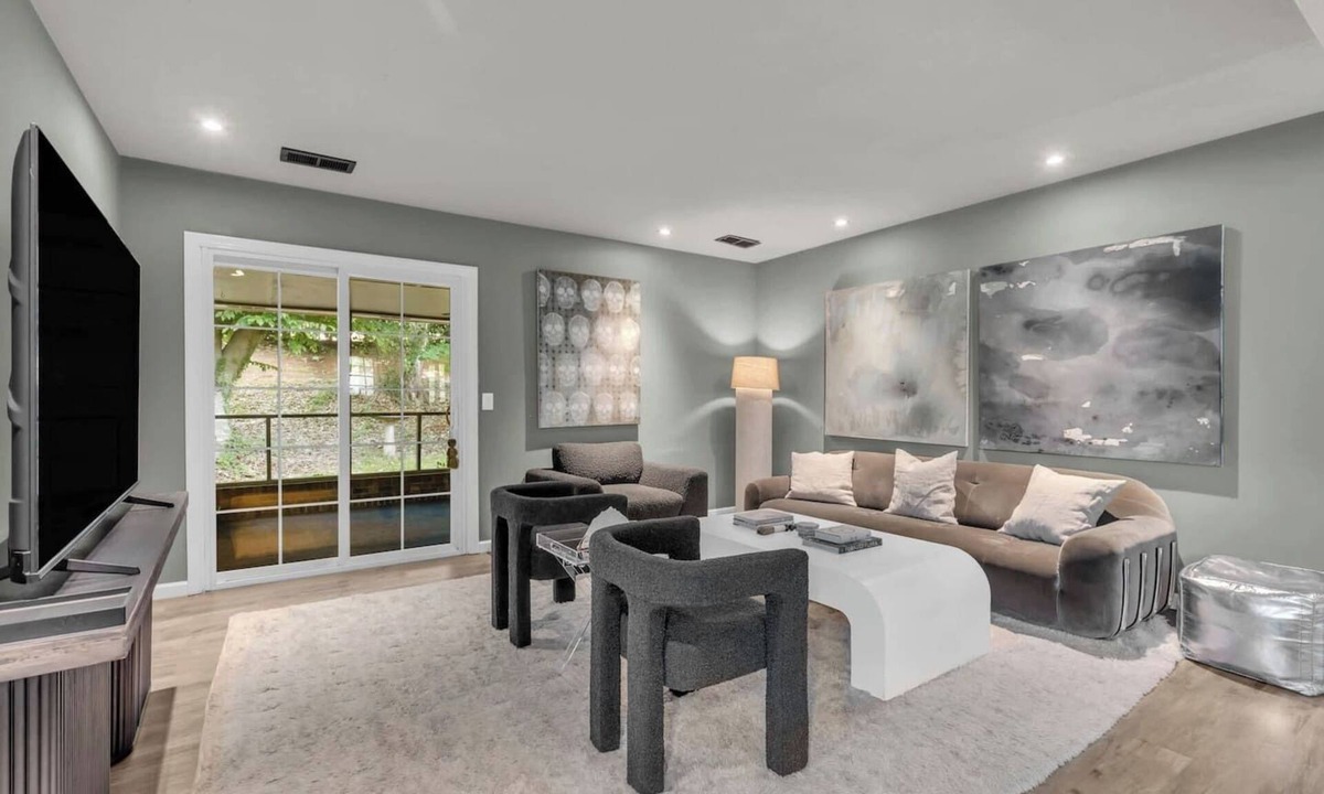 Drayton House | 2 King Beds - Perfect for long stays @Laguna House