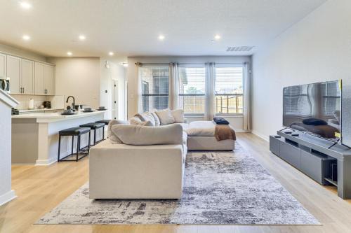 Round Rock House | < 2 Mi Kalahari & Dell Diamond! Modern Townhome