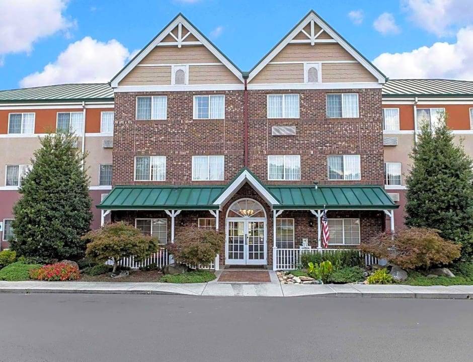 Alcoa Hotel | 2-Star Hotel ∙ MainStay Suites Knoxville Airport