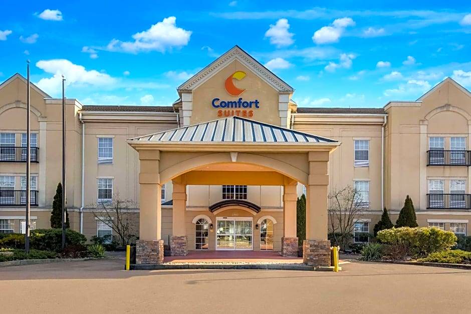 Monmouth Junction Hotel | 2-Star Hotel ∙ Comfort Suites Near University