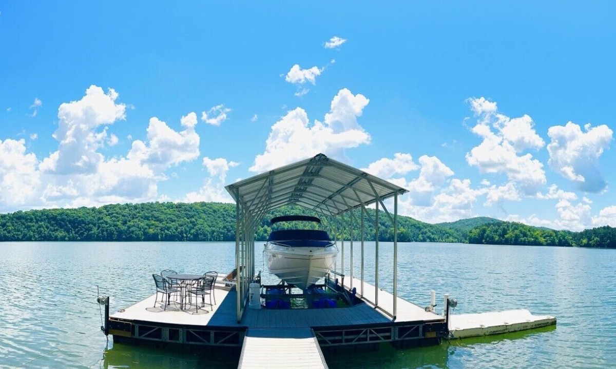 Sharps Chapel House | 🚨20% OFF WK Aug 16th!🚨Stunning Views, Private Dock, 5Acres, Fire-Pit & Kayaks!