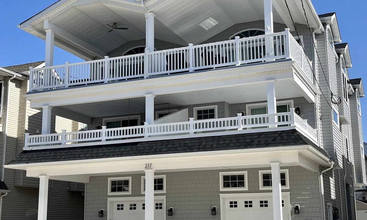 Townsend's Inlet House | 200 Block of 78th Street Townhouse
