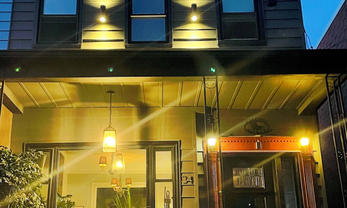 McGinley Square House | 2026 World Cup Accommodation, Stunning house, sleeps 6, 2 car parking and garden