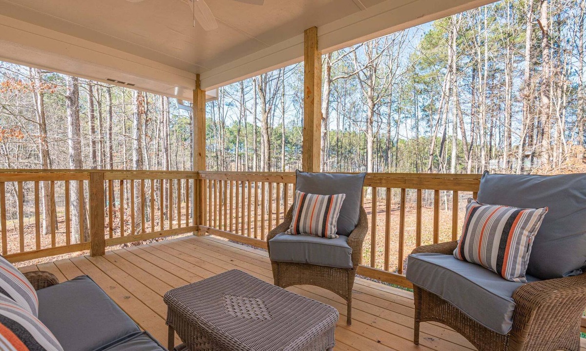 Cartersville Cottage | 27 West Ridge Drive SE, Cartersville