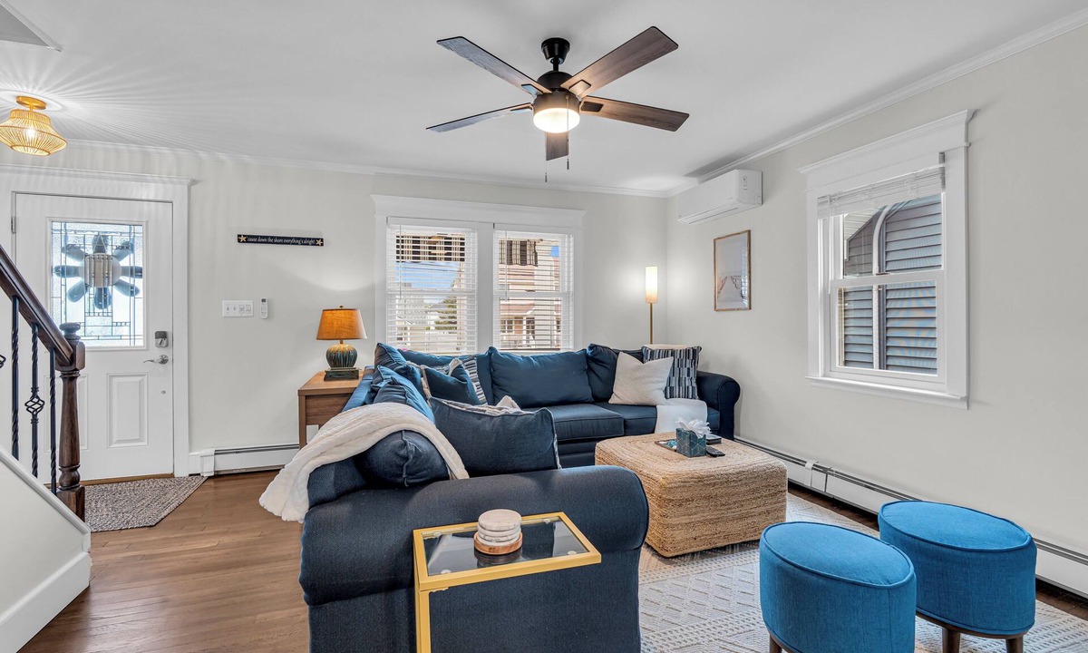 Lake Como House | 2Blocks 2Beach | Free Coffee | Linens+Towels | AC