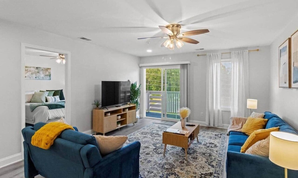 Dentsville House | 2BR 2BA Fort Jackson | Fast WiFi + Parking