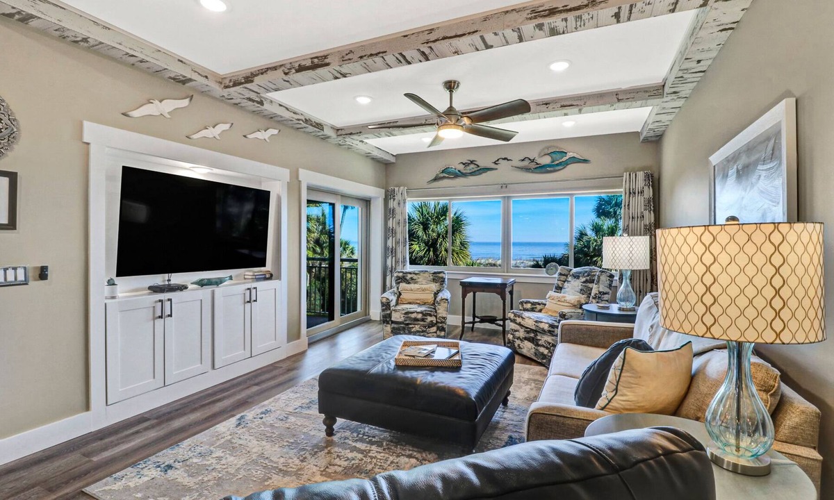 Palmetto Dunes Villa | 2nd floor Captain’s Walk condo offers great ocean and landscaping views!