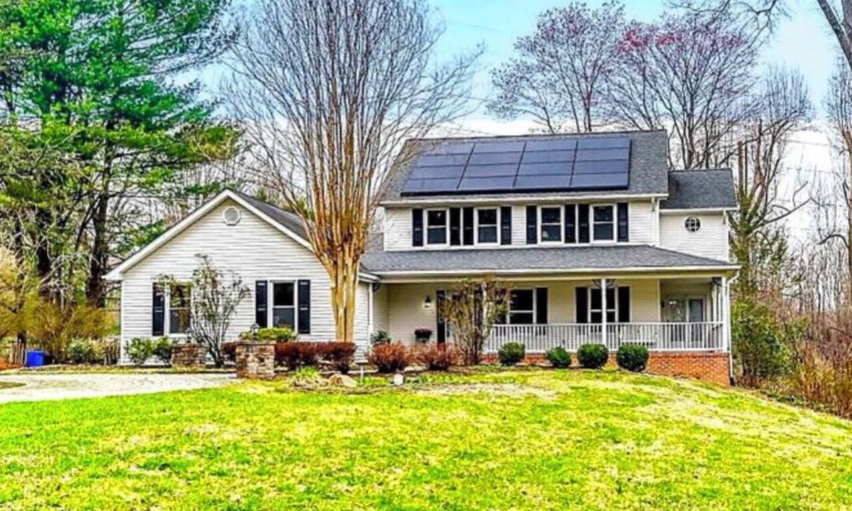 Granite House | 3-bedroom house in charming Woodstock!