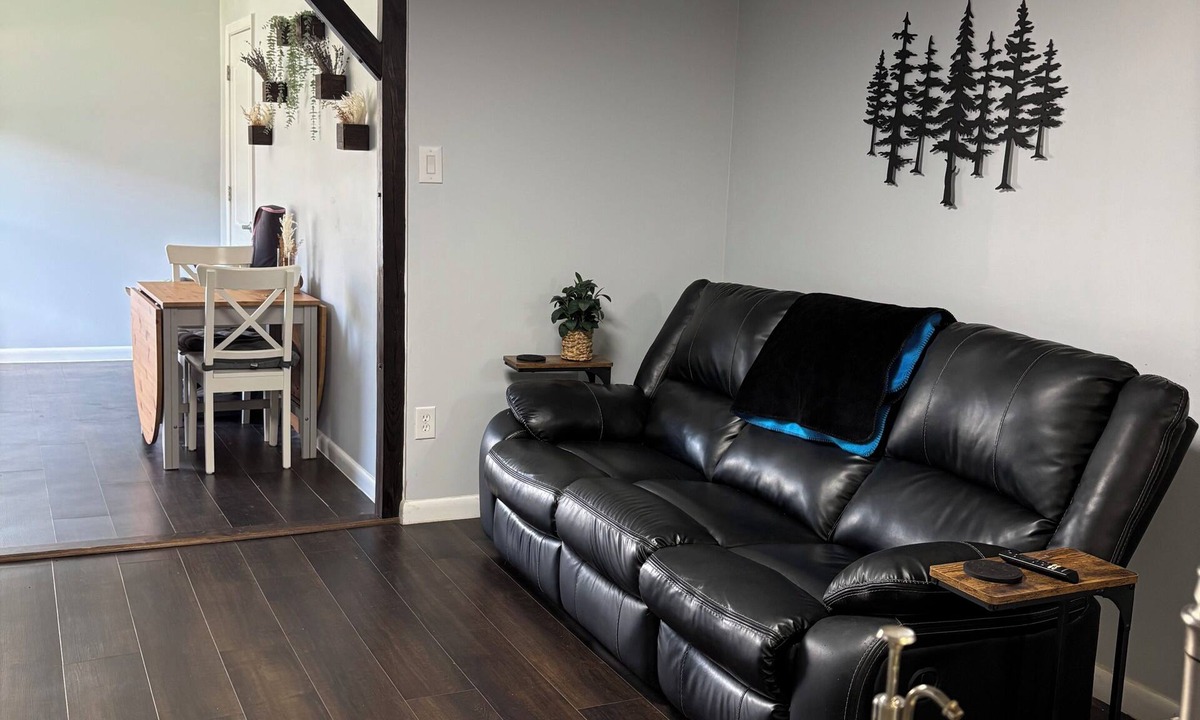 Swanquarter House | 3-bedroom house perfect for hunters, families, fishermen, close to lake & ferry