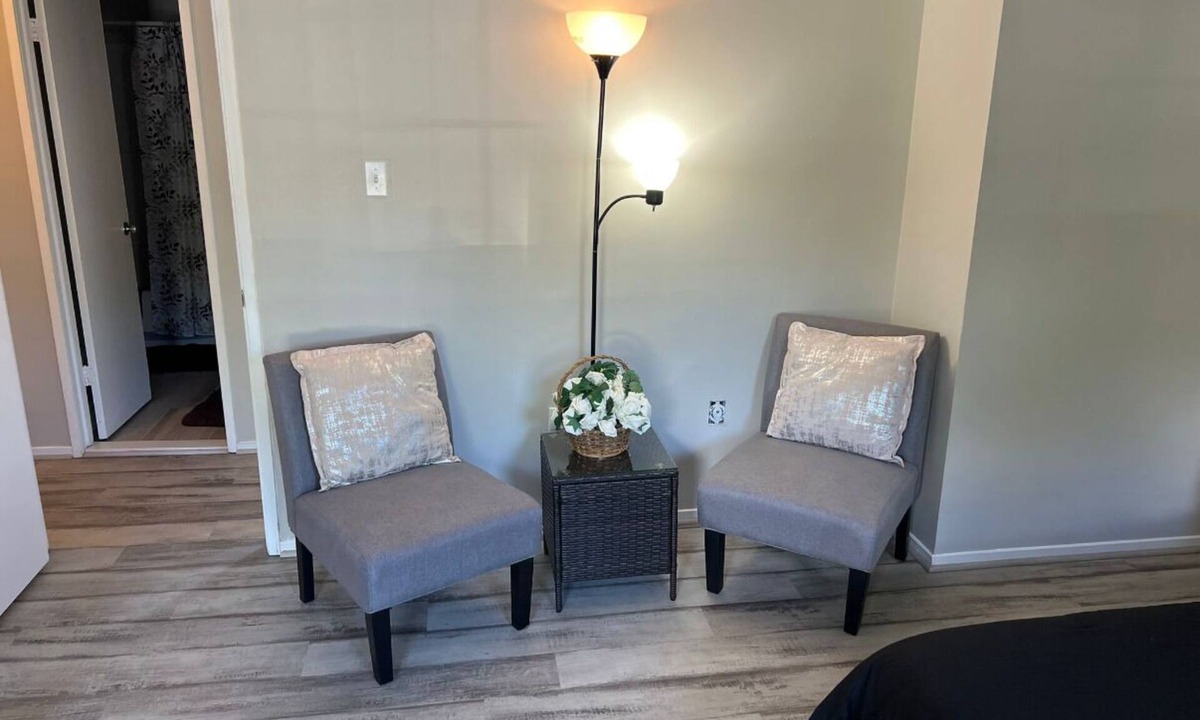 Germantown House | 3-bedroom townhome in delightful Germantown with AC without basement