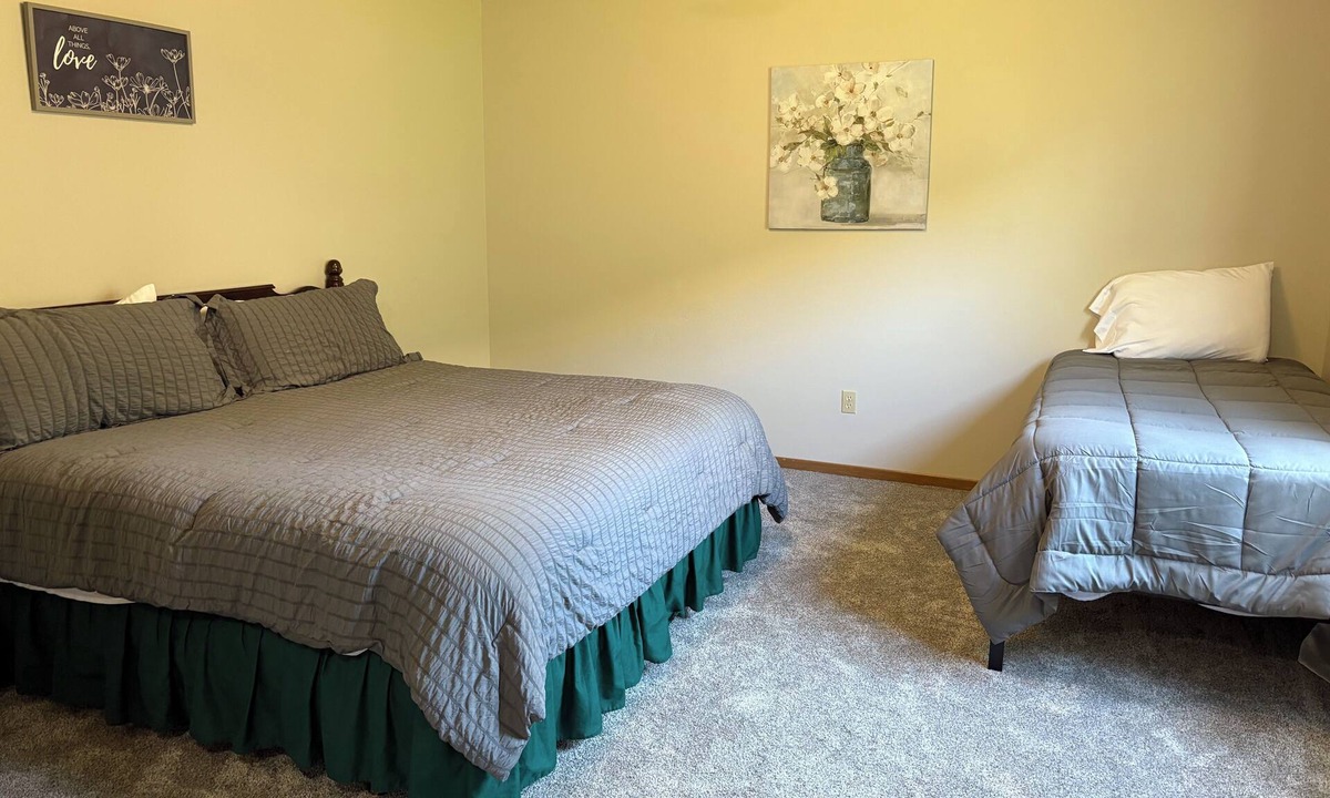 Brown County House | 3-bedroom townhome in lovely Ainsworth with AC, WiFi