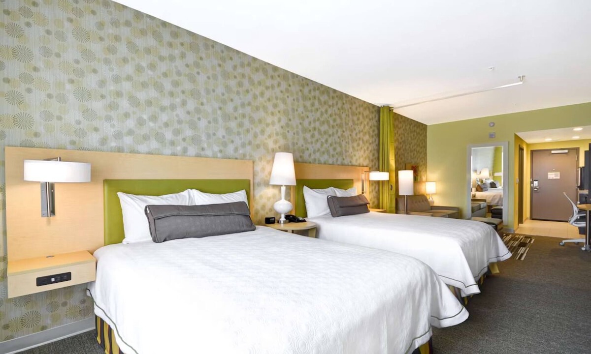 Rock Hill Hotel | 3 Pet-Friendly Units w/Pool + Kitchen Near Glencairn Garden & Riverwalk