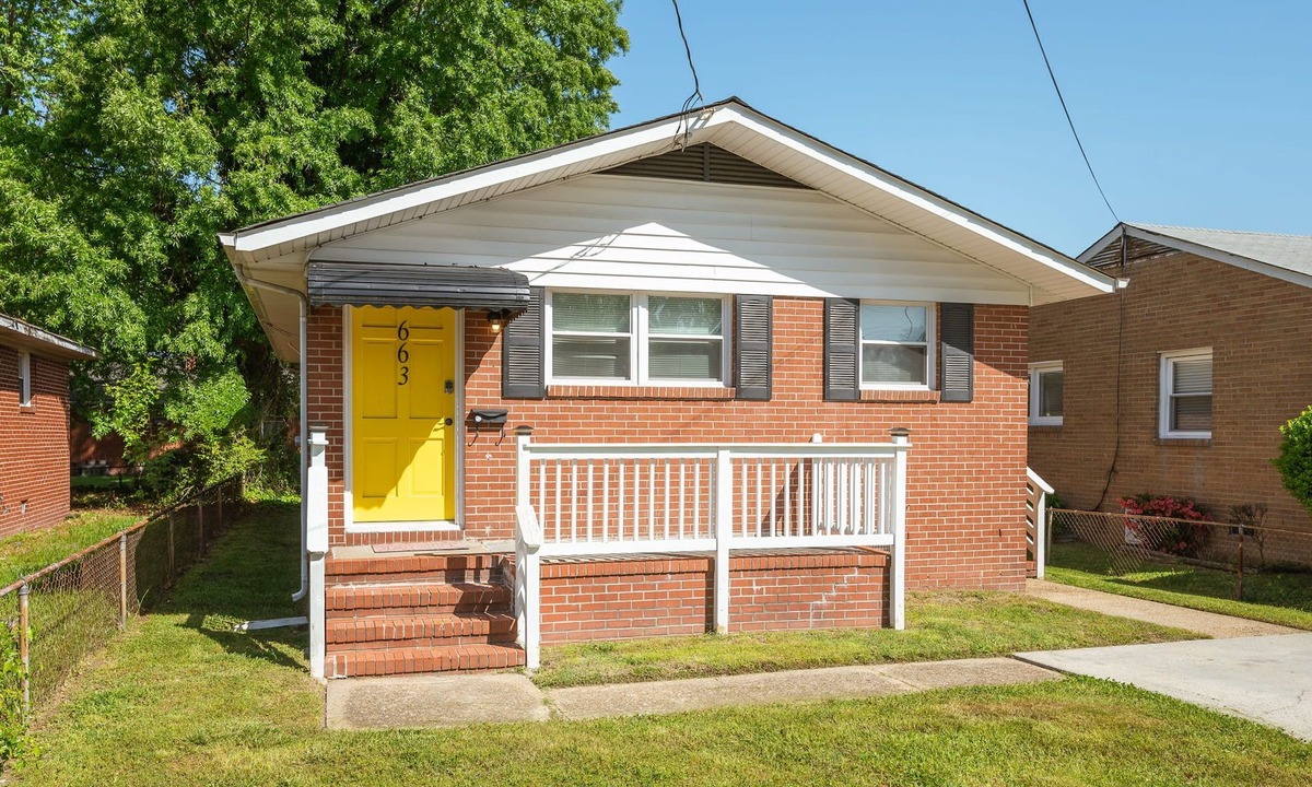 Newport News House | 3BR Newport News Home, Perfect for Shipyard Access