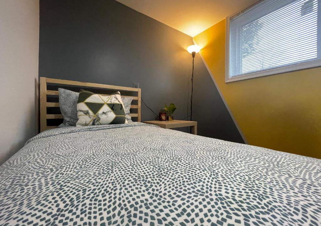Parkville House | 3Guest House Baltimore County own room Joppa RD