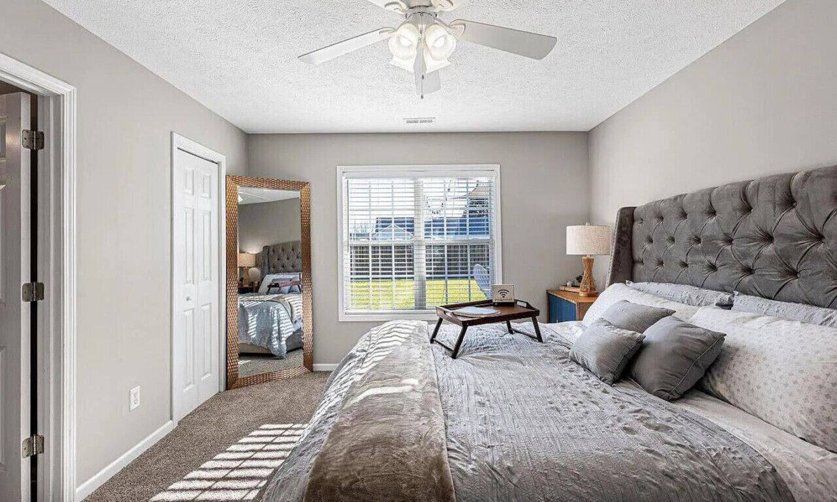 Murraysville Apartment | 4 Bed Beach Getaway! Fenced Yard + Garage Parking