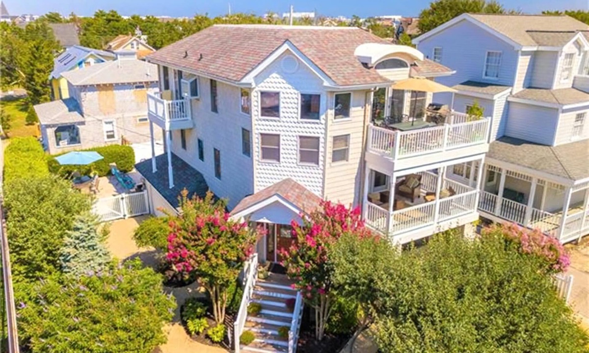 North Beach Haven House | 4 bedroom accommodation in Spray Beach
