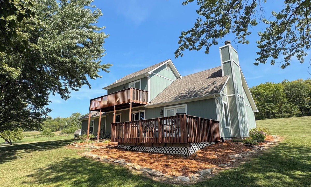 Grantville House | 4 Bedroom House at Perry Lake