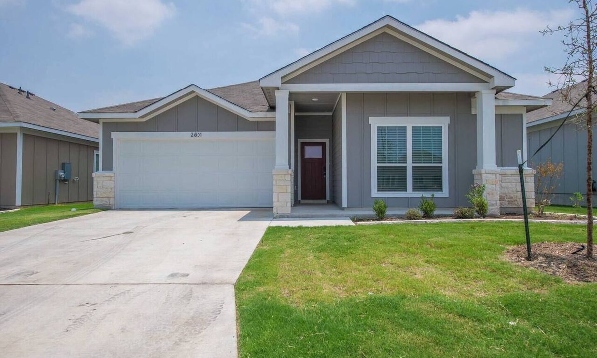 Temple Apartment | 4 Bedroom House in North Point