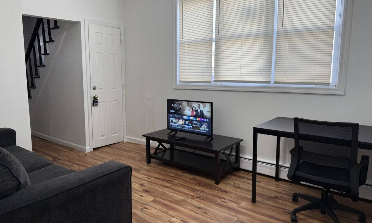 Perth Amboy House | 4-bedroom house, NYC bus 1-block away, MetLife Stadium Major international sporting event 30 minutes