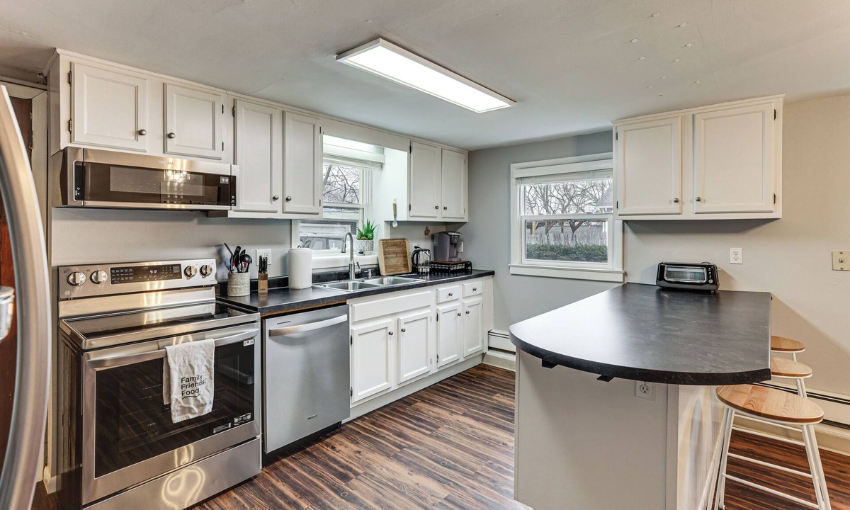 Madison Apartment | 4 Mi to Downtown: Madison Getaway w/EV Charger!