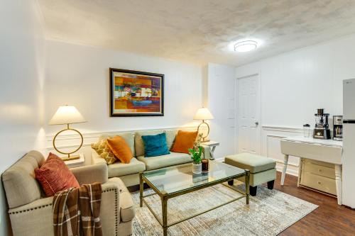 Aspen Hill Apartment | 4 Mi to Lake Bernard Frank! Bright Unit w/Patio
