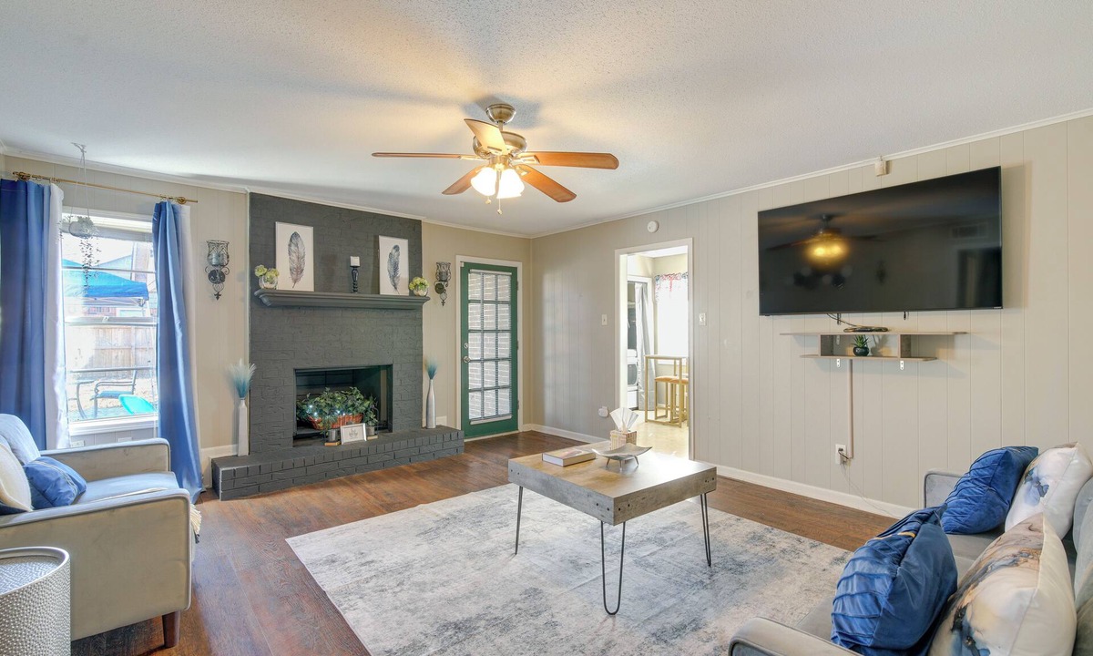 Ellendale Cottage | 4 Mi to Shelby Farms Park: Memphis Home w/Patio!