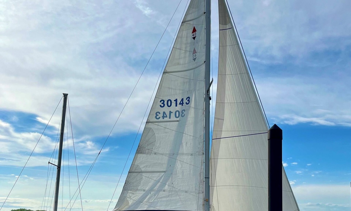 Stevensville Boat Rental | 40' Bristol sailboat with spectacular views