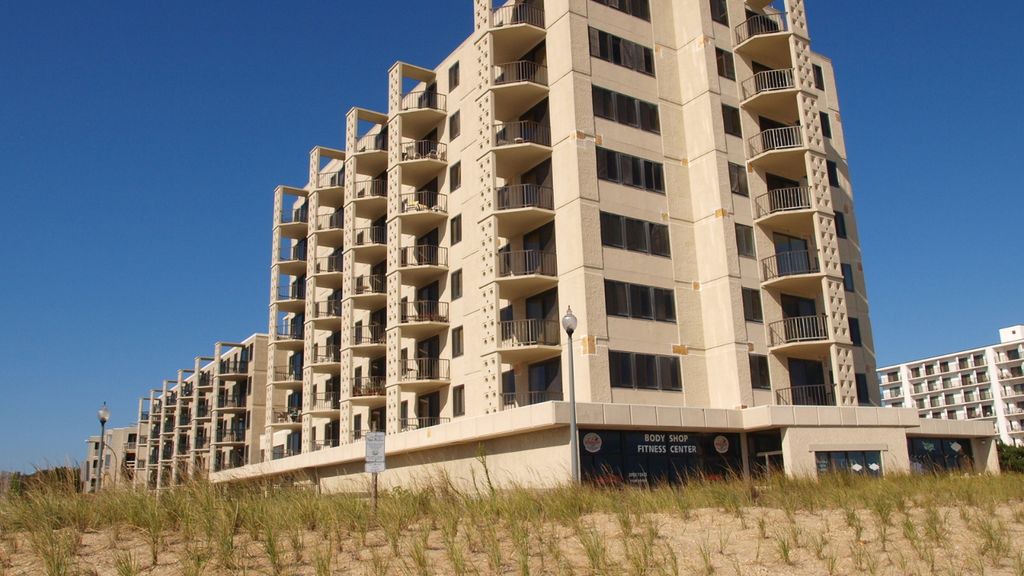 Rehoboth Beach Apartment | #403 Ocean Front Condo, 2 Bedroom, 1 Bath, One Virginia Avenue, Rehoboth Beach DE