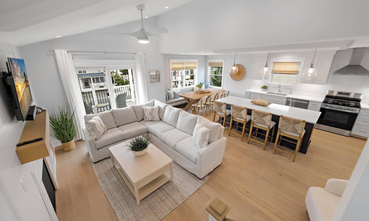 Surf City House | 5-bedroom house in Surf City with heated pool