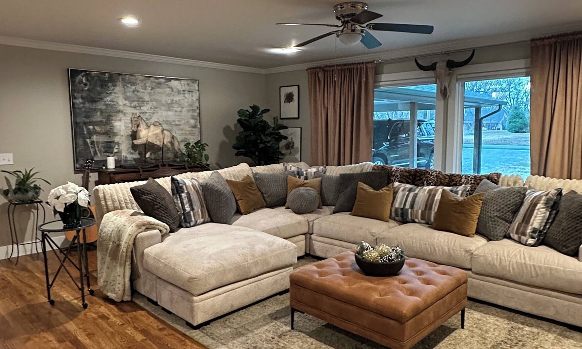 Cullman House | 5 min walk to warehouse district! Hot tub!