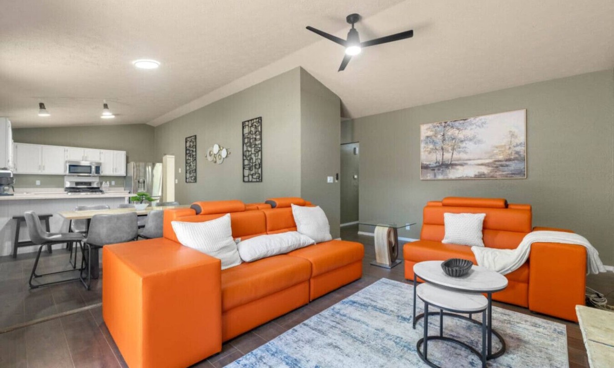Rockford House | 5BR Furnished | Insurance Ready | 7 Beds