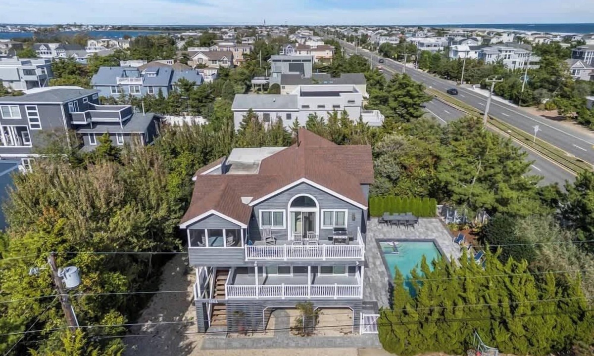 Loveladies House | 5BR Loveladies LBI Family Escape - Pool - Elevator