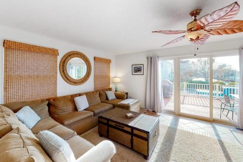 Caine Woods House | 604 Seaweed Lane #1