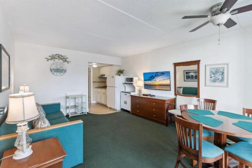 Wildwood Crest Apartment | 6201 Ocean Ave, Unit 205 - The Nassau Inn