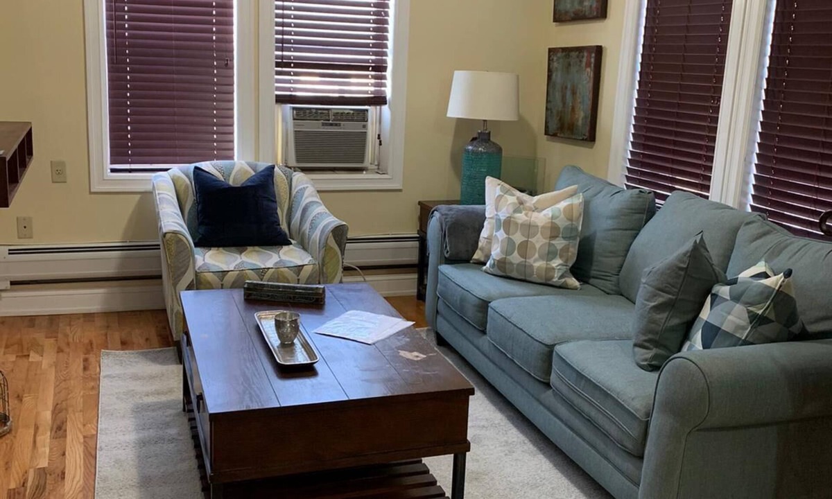 Union City Apartment | 725 13. # 9 · Beautiful Apt 20 min to time square