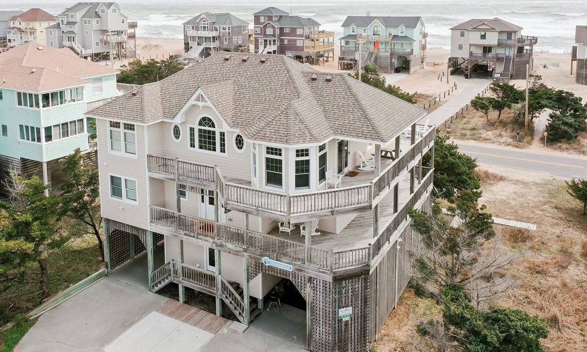 Avon House | 7678- Drumstick, | Semi-Oceanfront | Kinnakeet Shores | Avon | Sleeps 12