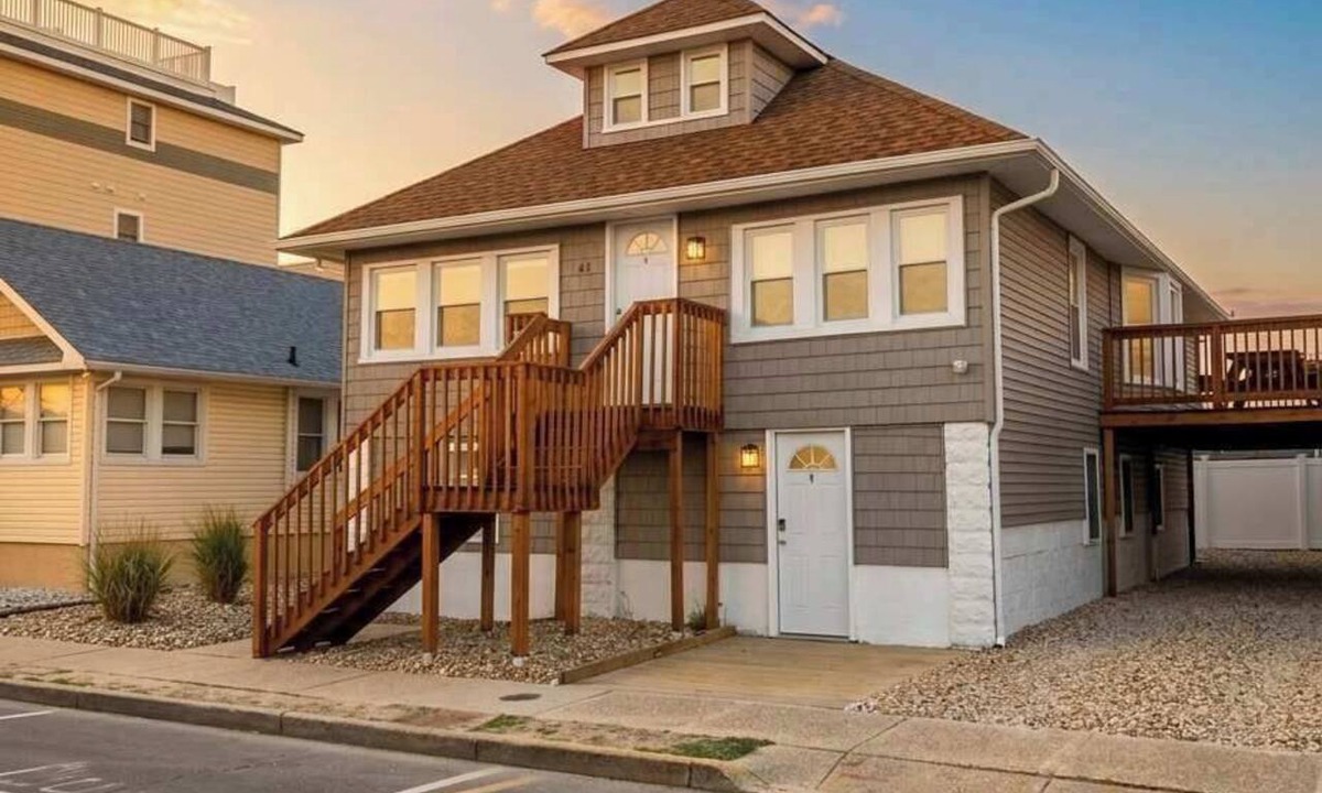 Seaside Heights House | 8 bedroom, 3 full bath, Ocean Block