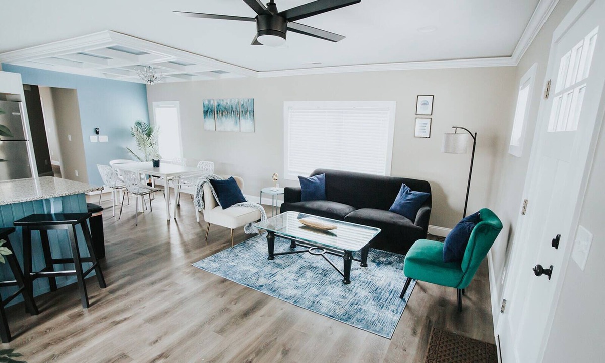 Wilmington House | 8 Min Walk to RiverWalk, Modern Newly Built Home