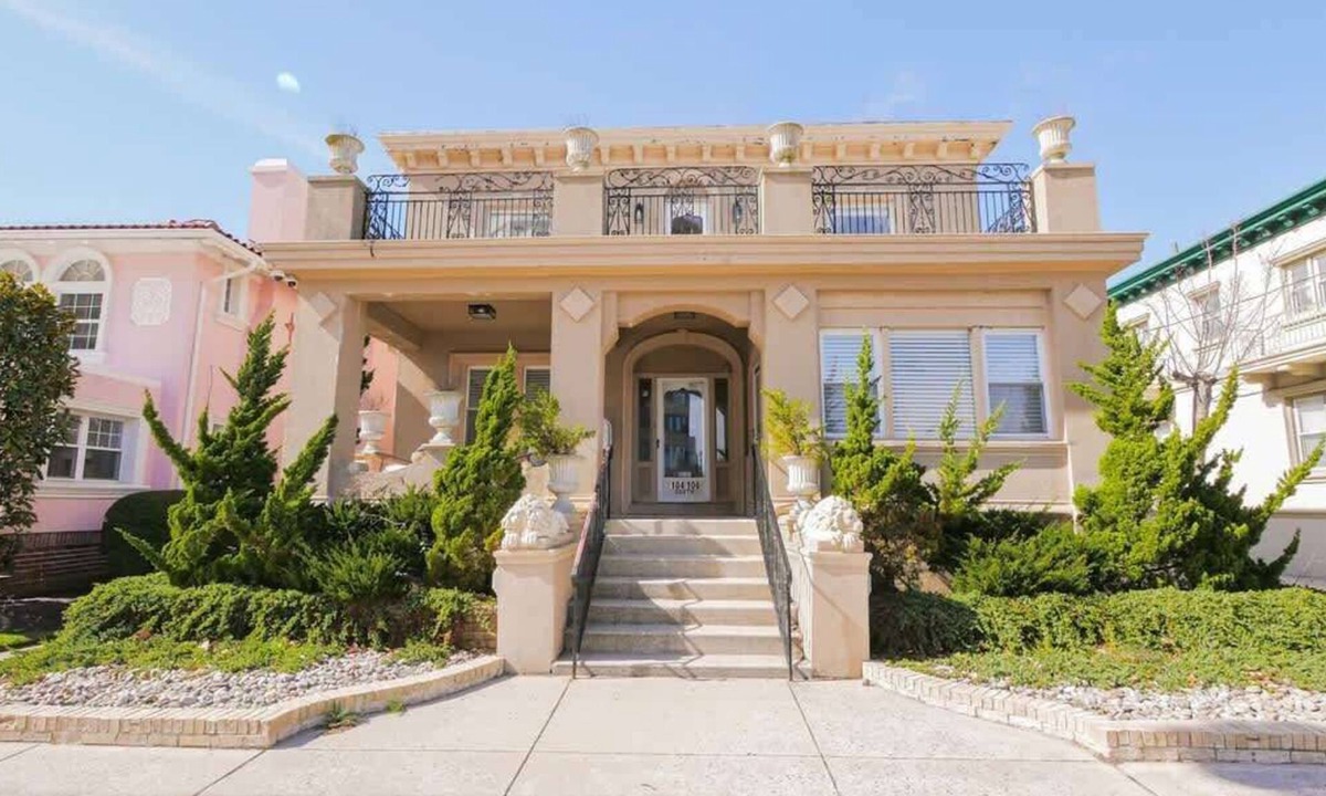 Atlantic City House | 8BR 5BA Entire Luxe Beach Estate