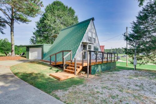 Florence House | A-Frame Home ~ 6 Mi to Tennessee River!